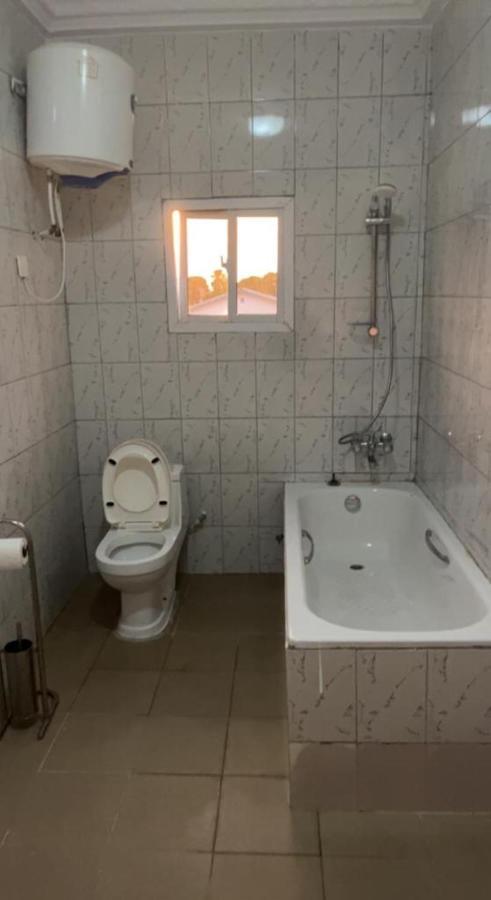 Hotel Coco Island Banjul Esterno foto