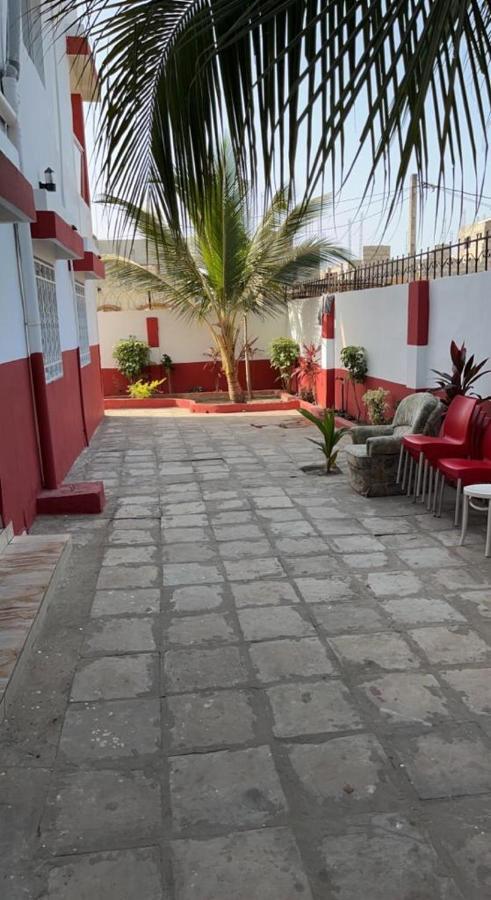 Hotel Coco Island Banjul Esterno foto